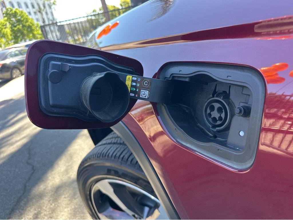 Used 2023 Jeep Grand Cherokee 4WD 4xe image 32