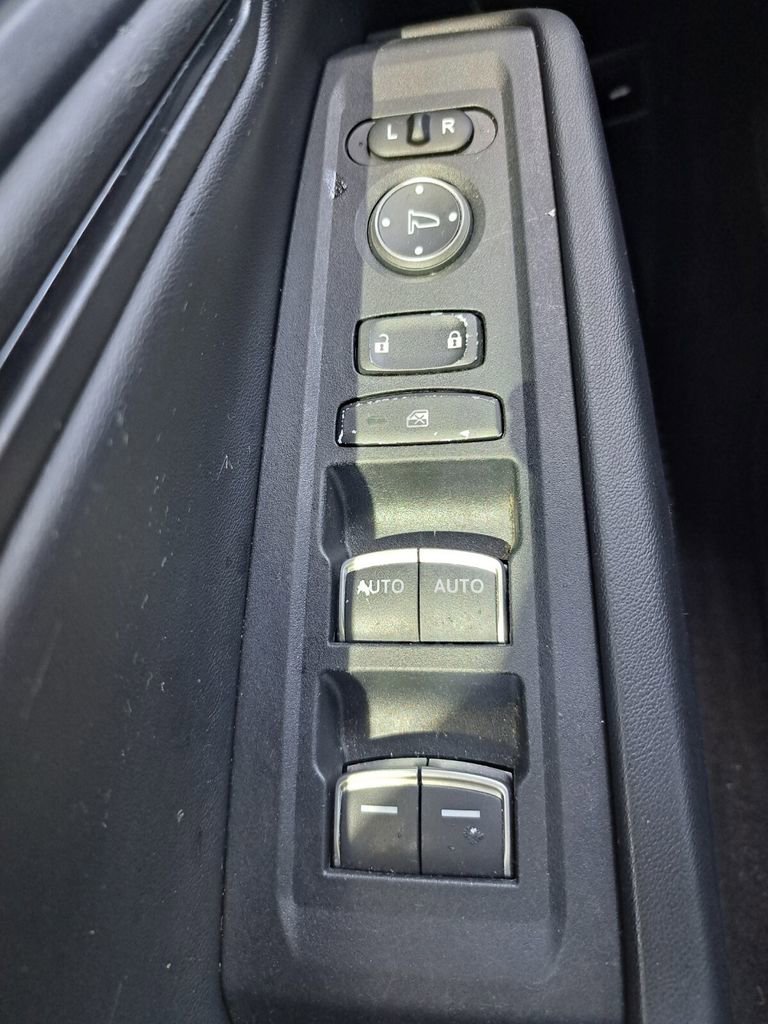 Used 2024 Honda Accord EX image 15