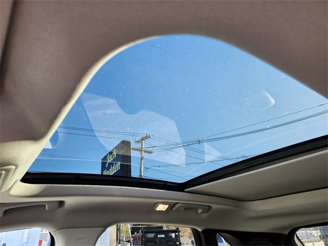 Certified 2021 Ford Escape SEL w/ SEL Stealth AWD Package image 20