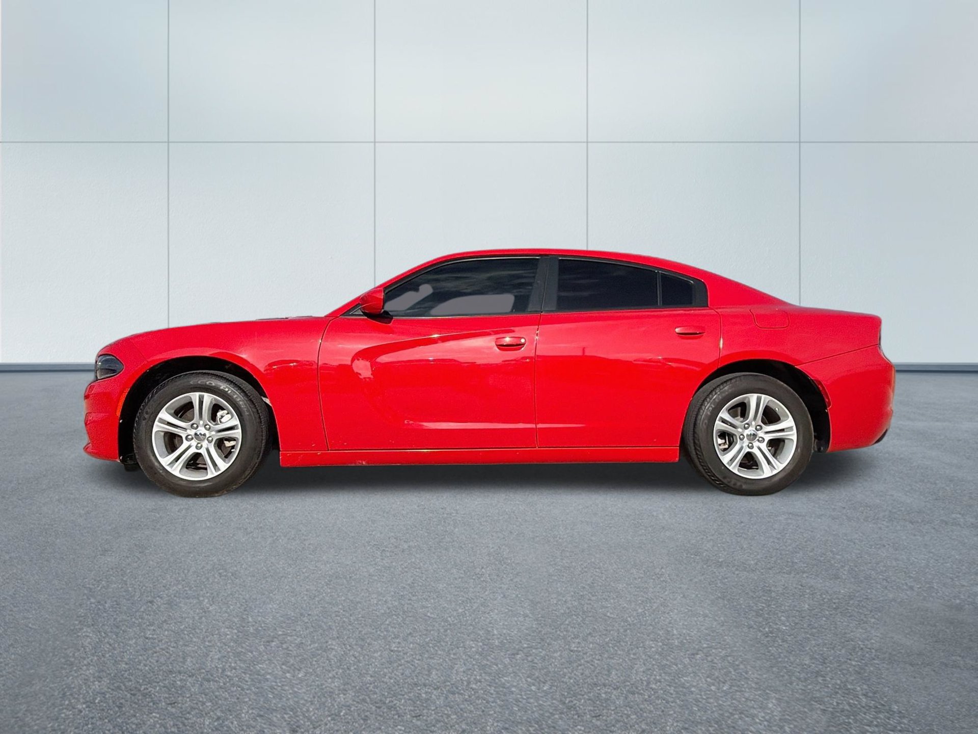 Used 2022 Dodge Charger SXT RWD image 10