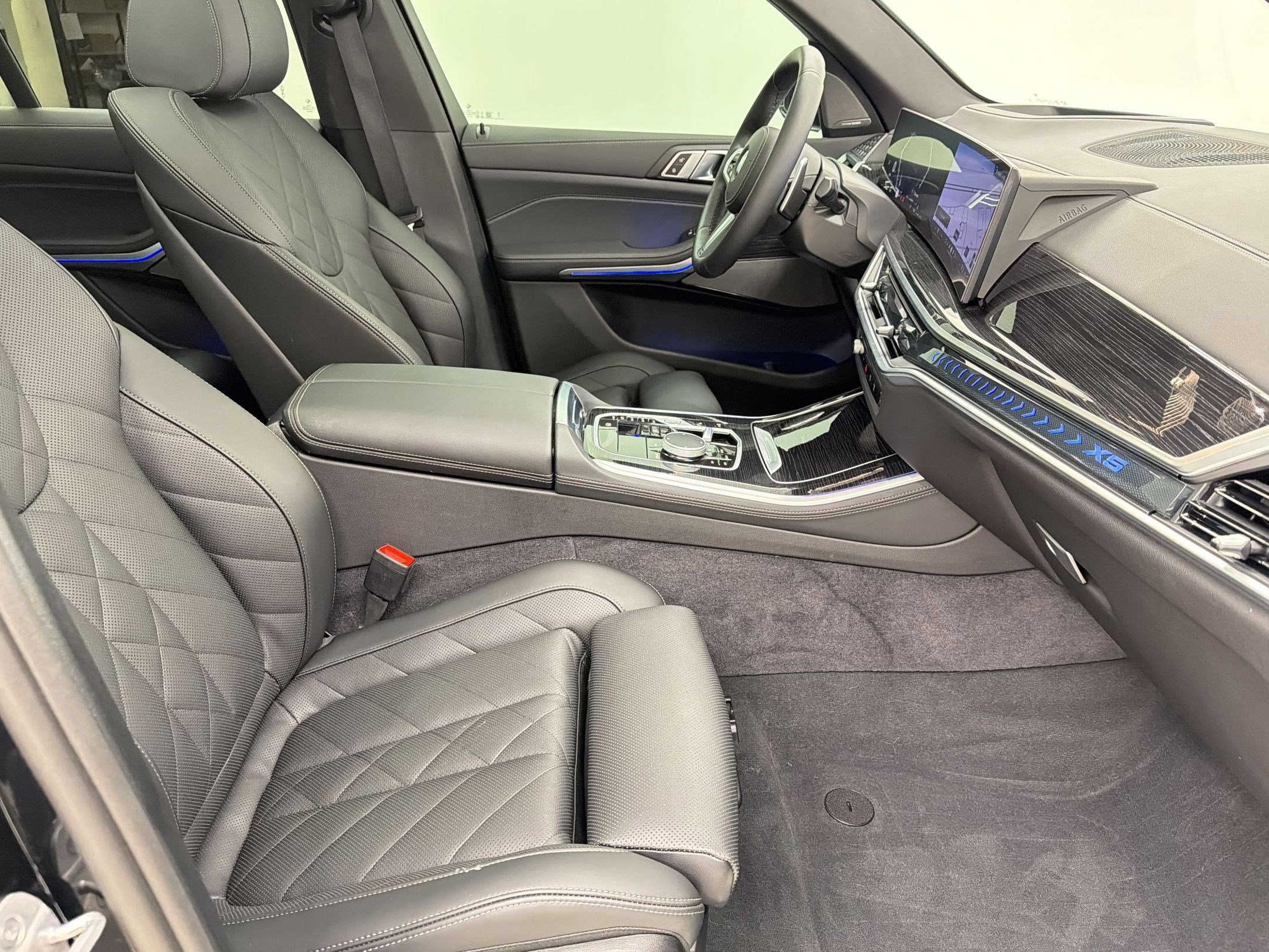 Certified 2026 BMW X5 xDrive40i w/ M Sport Package image 29