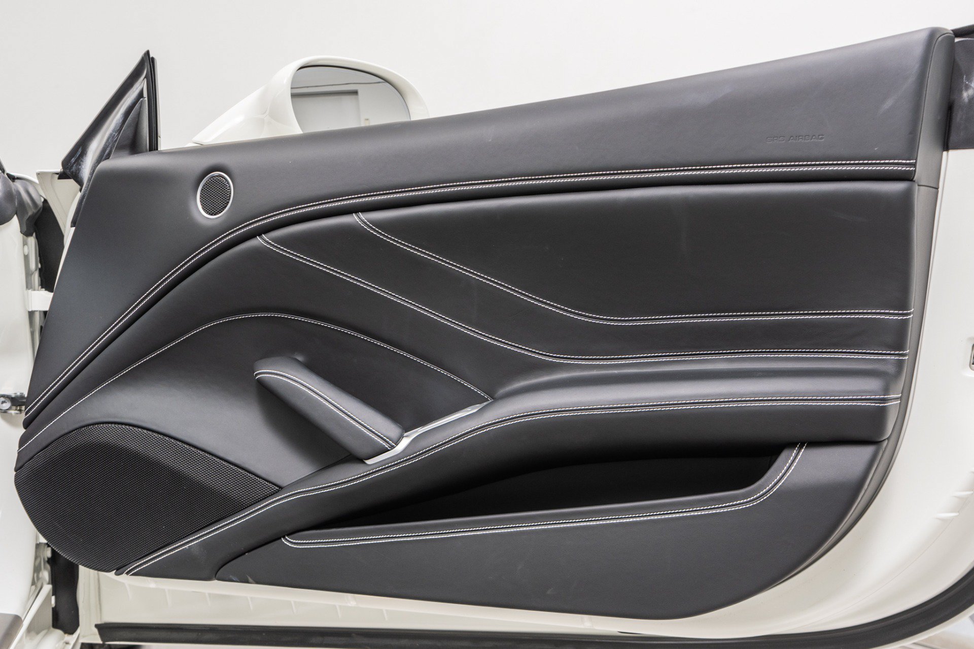 Used 2016 Ferrari California T RWD image 44