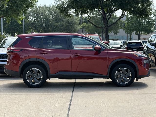 Used 2025 Nissan Rogue SV AWD/4WD image 15