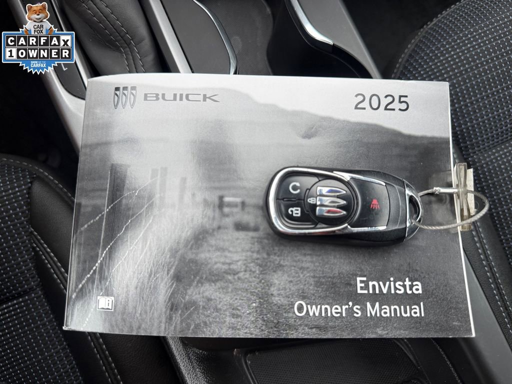 Used 2025 Buick Envista Preferred FWD image 31