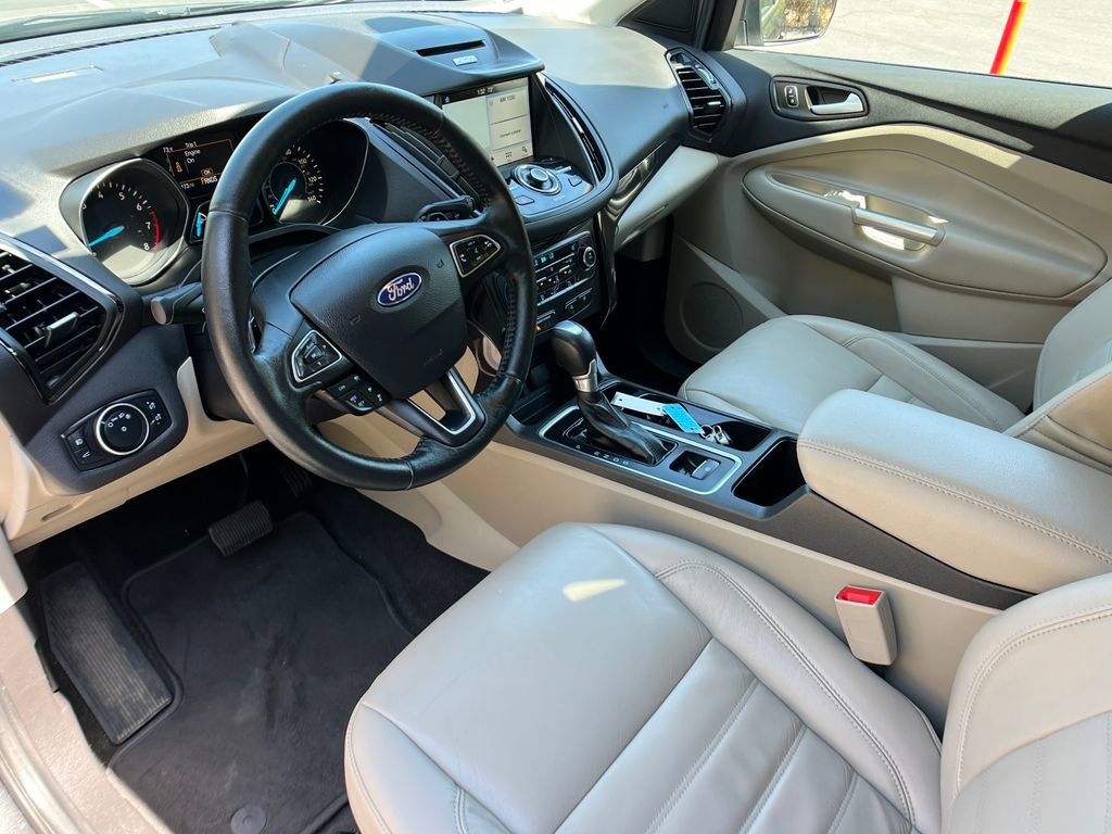 Used 2017 Ford Escape Titanium AWD/4WD image 11
