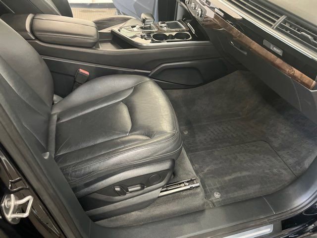 Used 2017 Audi Q7 3.0T Premium Plus AWD/4WD image 19