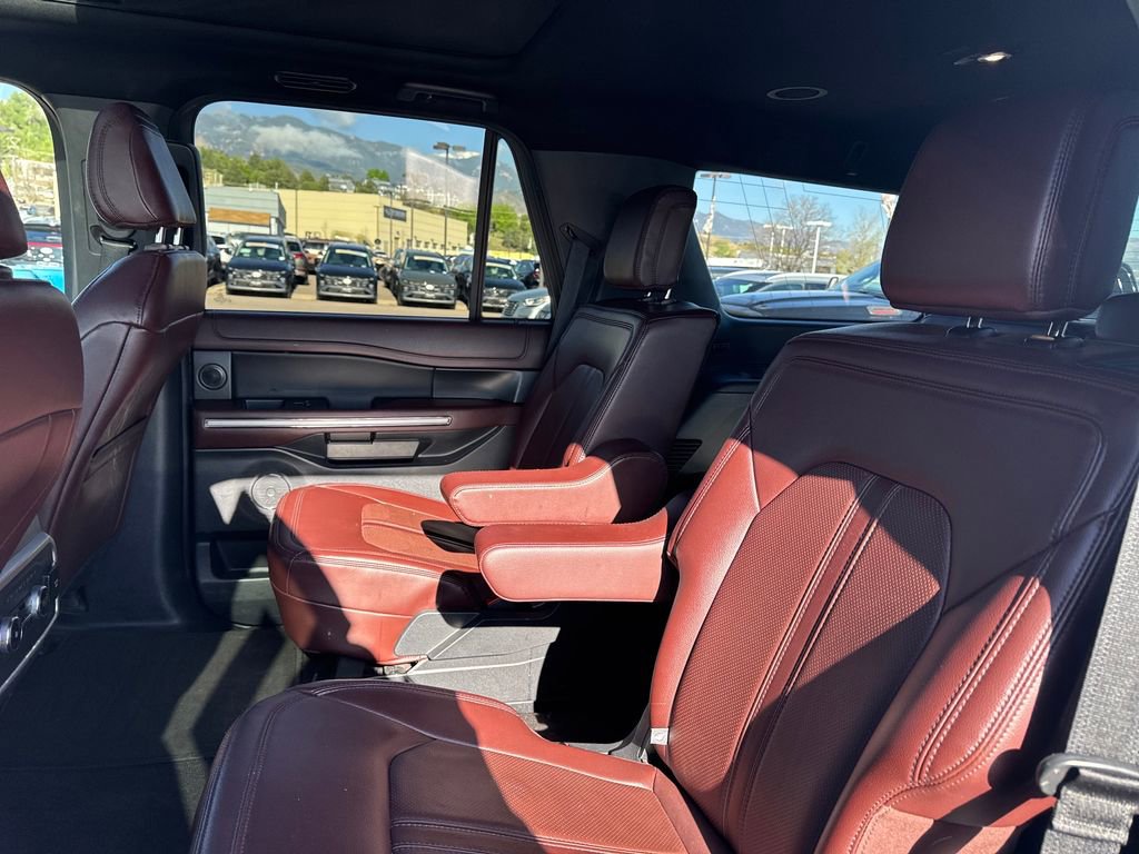 Used 2023 Ford Expedition Limited AWD/4WD image 37
