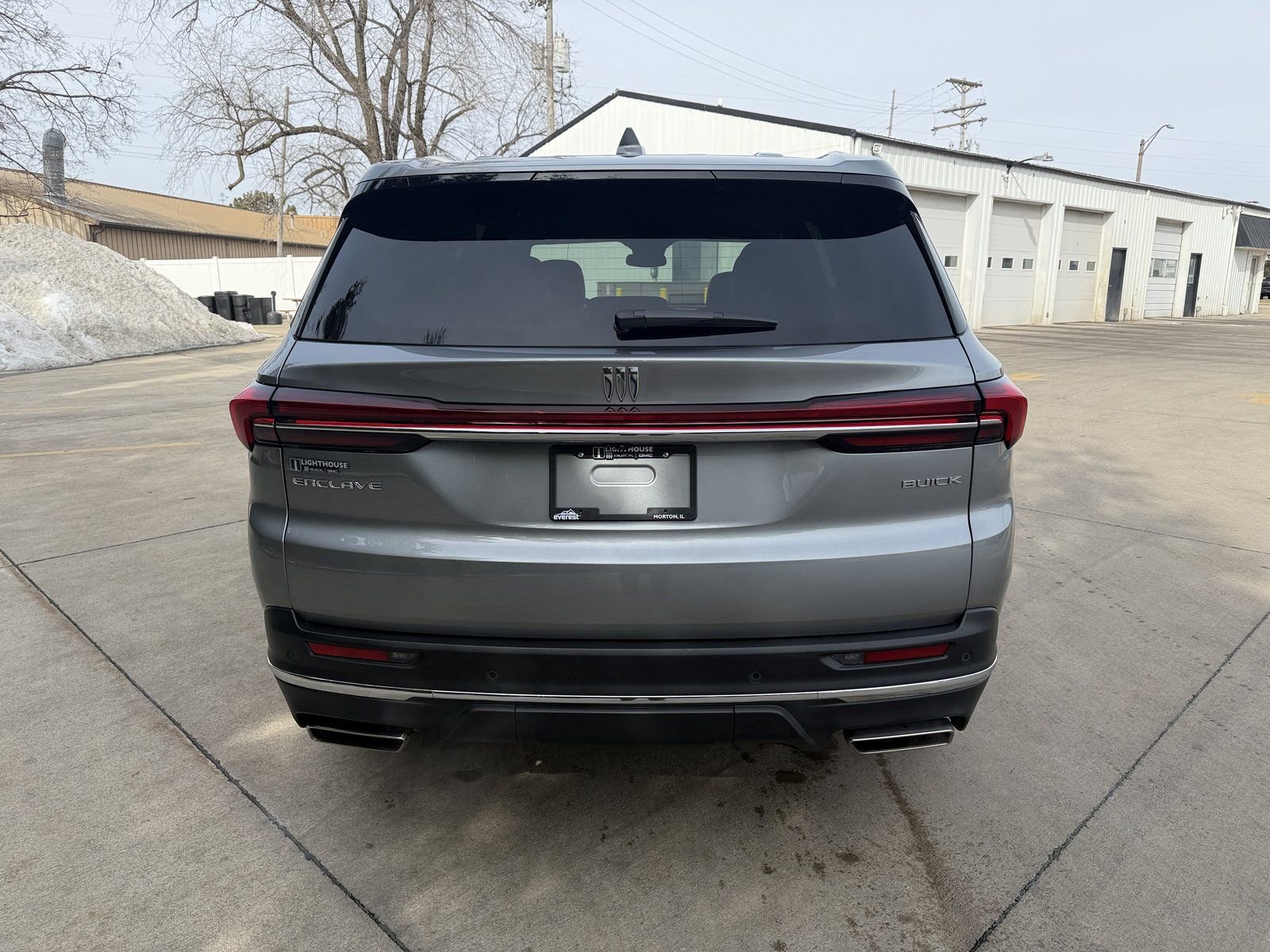 Used 2025 Buick Enclave Preferred image 34