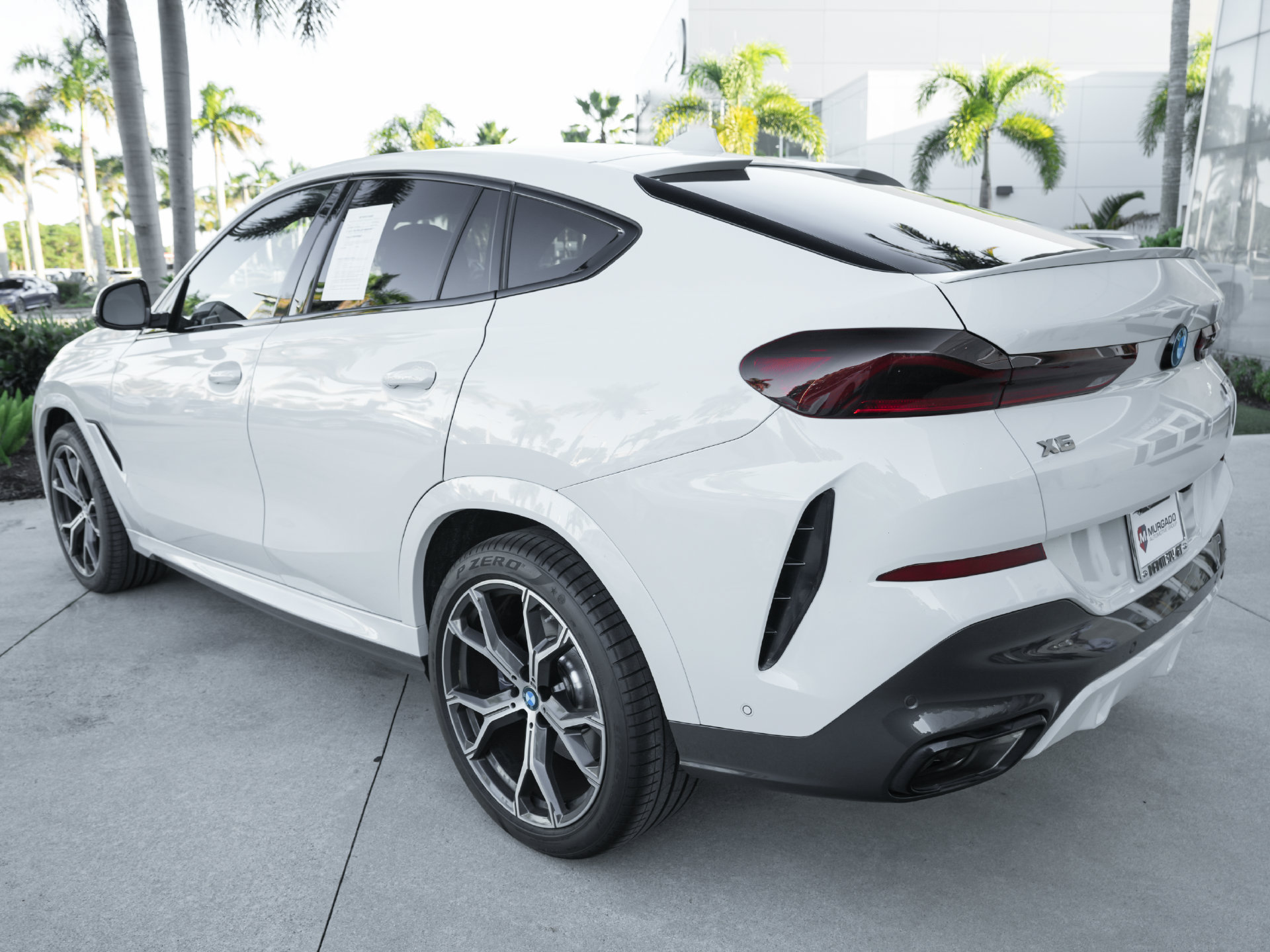 Used 2023 BMW X6 M50i w/ Executive Package AWD/4WD image 37