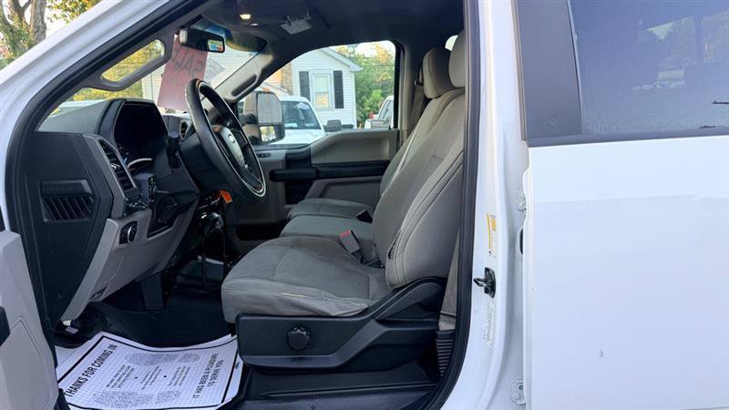 Used 2017 Ford F250 XL w/ Power Equipment Group AWD/4WD image 11