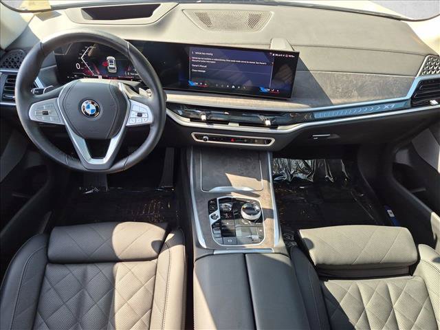 Used 2026 BMW X7 xDrive40i w/ Premium Package AWD/4WD image 18