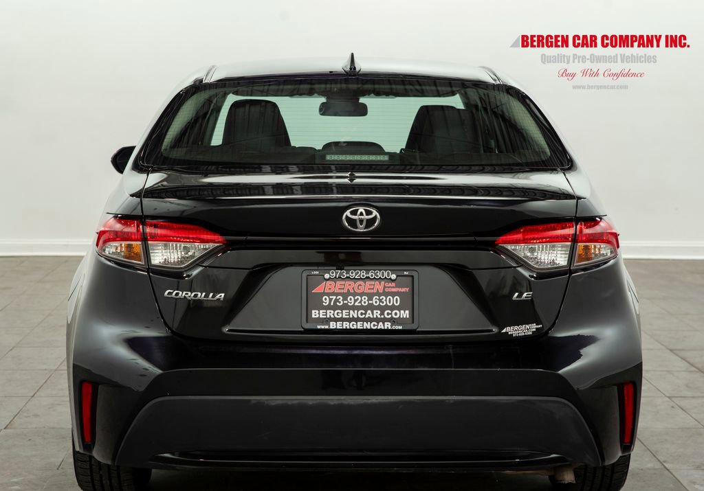 Used 2022 Toyota Corolla LE image 13