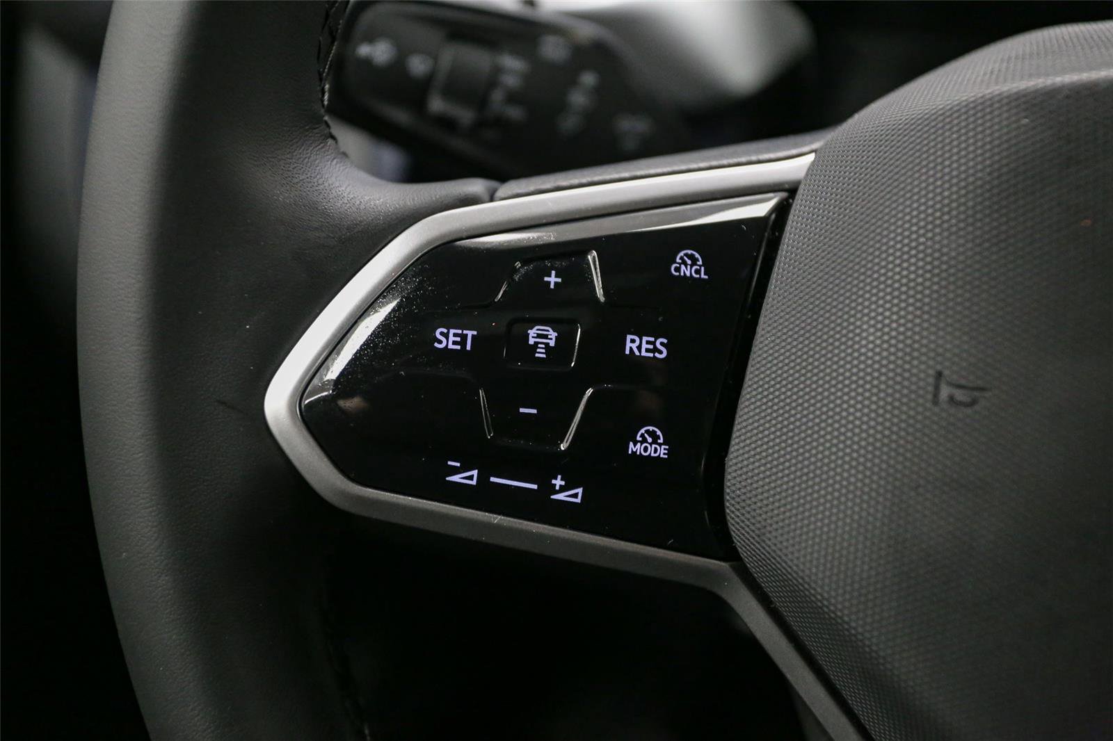 New 2025 Volkswagen ID. Buzz Pro S image 20