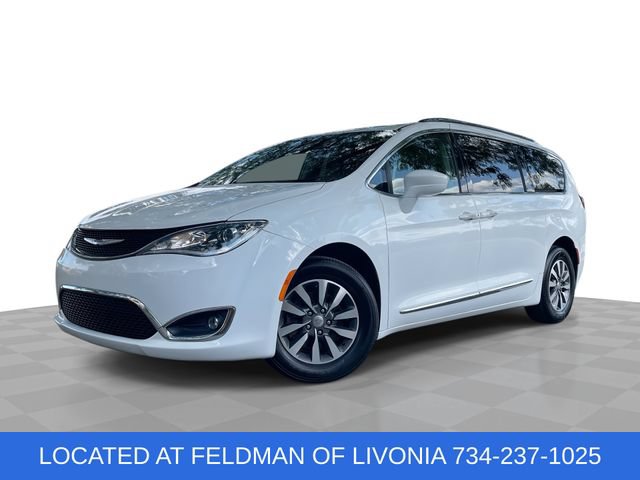 Used 2020 Chrysler Pacifica Touring-L Plus FWD image 1