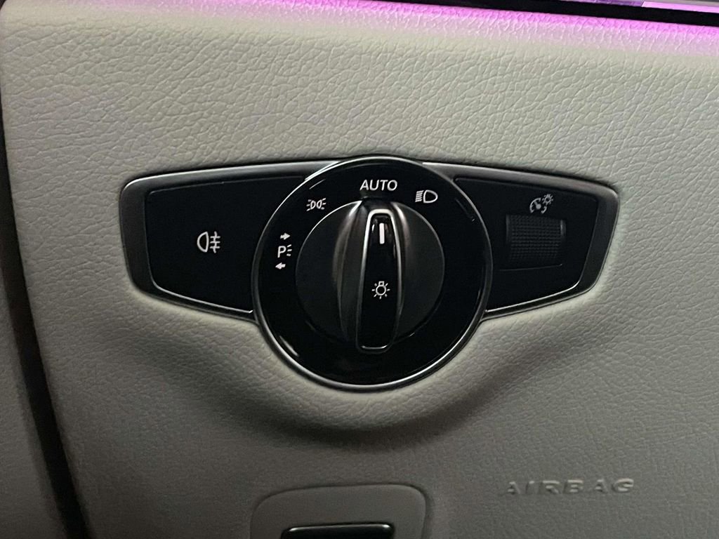 Used 2022 Mercedes-Benz E 350 Sedan image 18