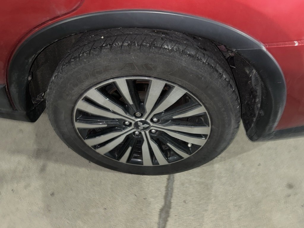 Used 2019 Mitsubishi Outlander ES image 8