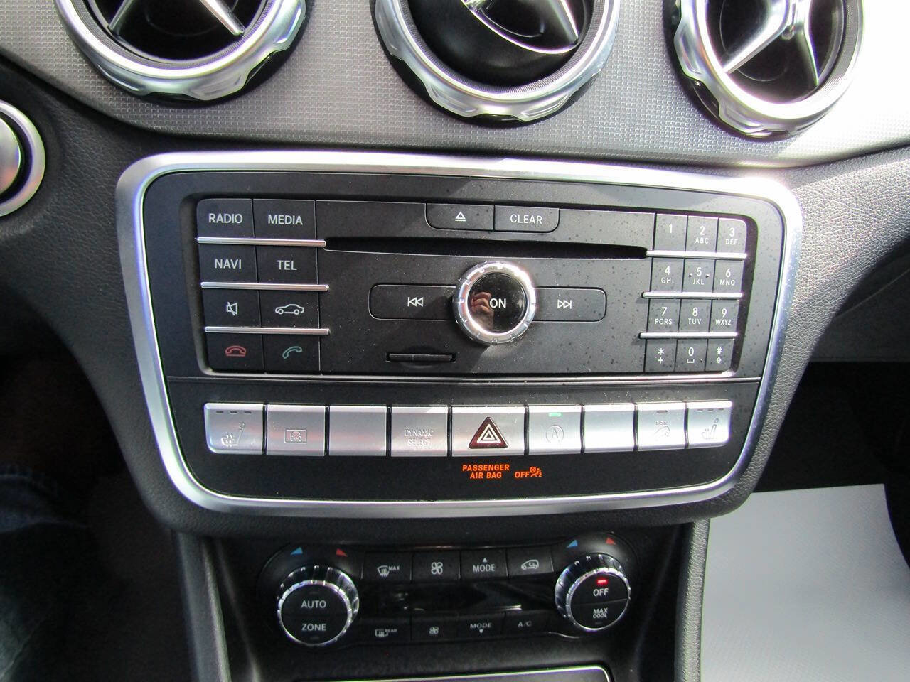 Used 2019 Mercedes-Benz GLA 250 4MATIC image 14