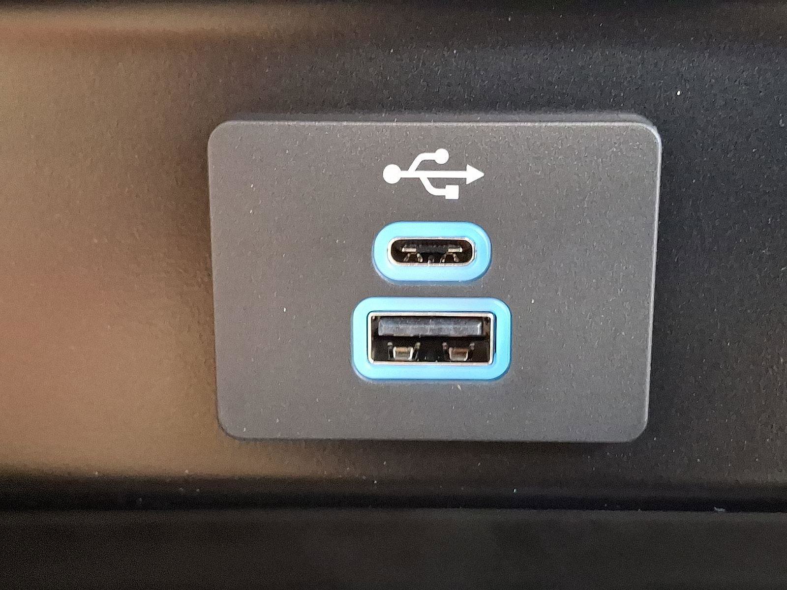 New 2025 Ford F250 XLT w/ FX4 Off-Road Package image 14