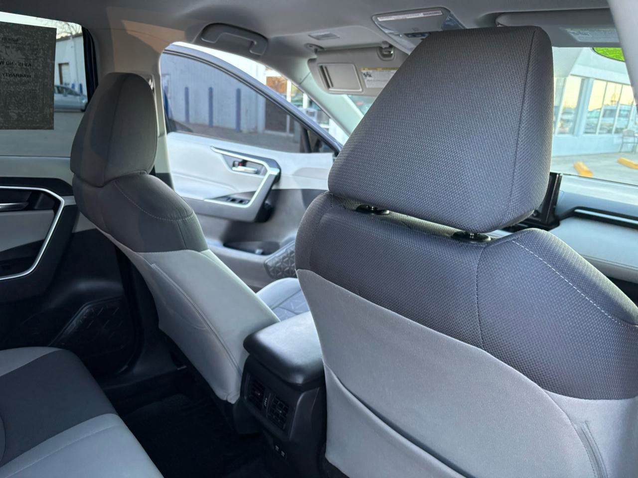 Used 2021 Toyota RAV4 XLE image 45