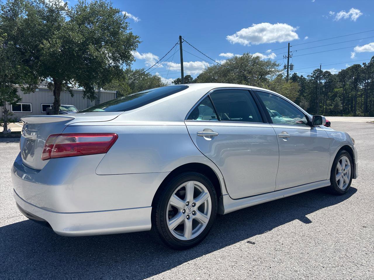 Used 2008 Toyota Camry SE FWD image 6
