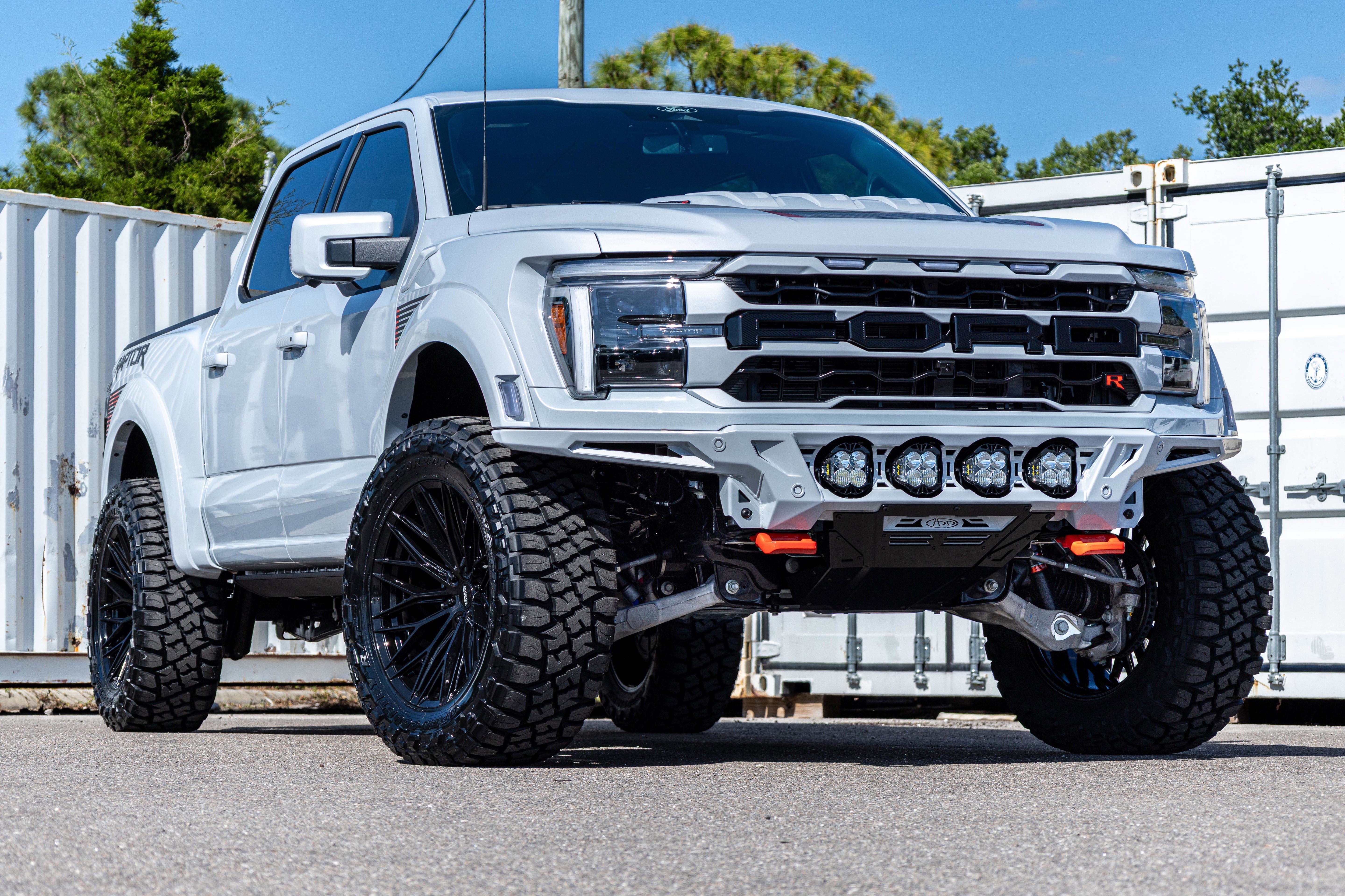 New 2025 Ford F150 Raptor w/ Equipment Group 803A Raptor R
