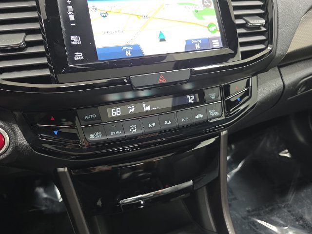 Used 2017 Honda Accord Touring image 24