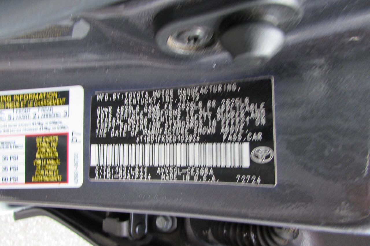 Used 2014 Toyota Camry XLE image 14