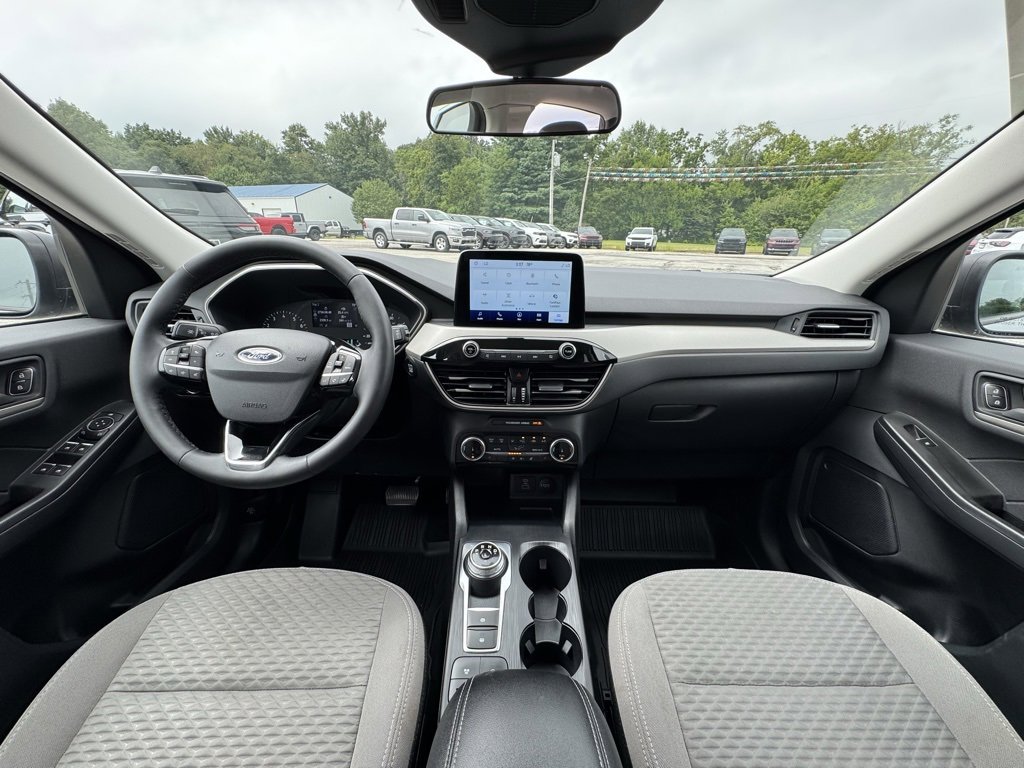 Used 2022 Ford Escape SE w/ Convenience Package image 16