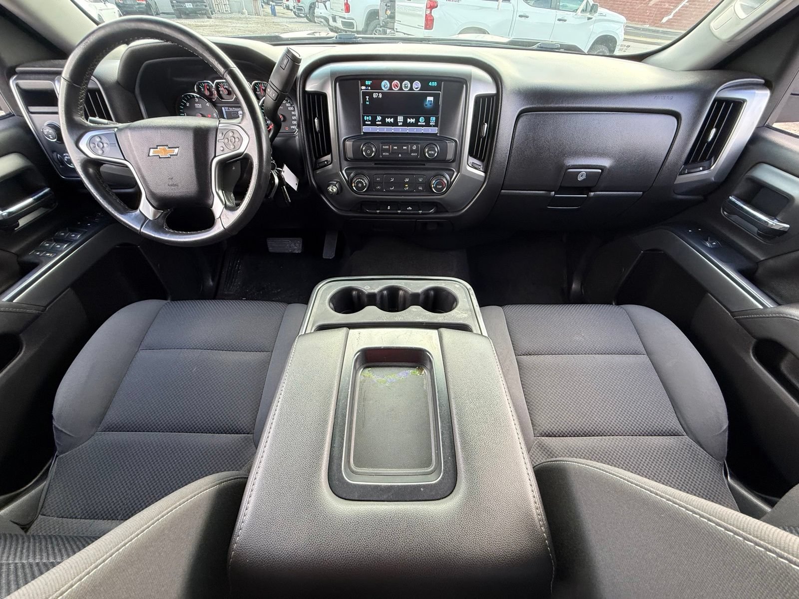 Used 2018 Chevrolet Silverado 1500 LT AWD/4WD image 15