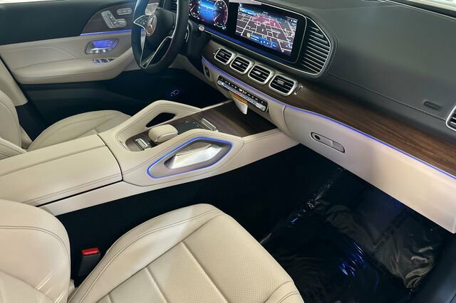 New 2026 Mercedes-Benz GLS 450 4MATIC image 17