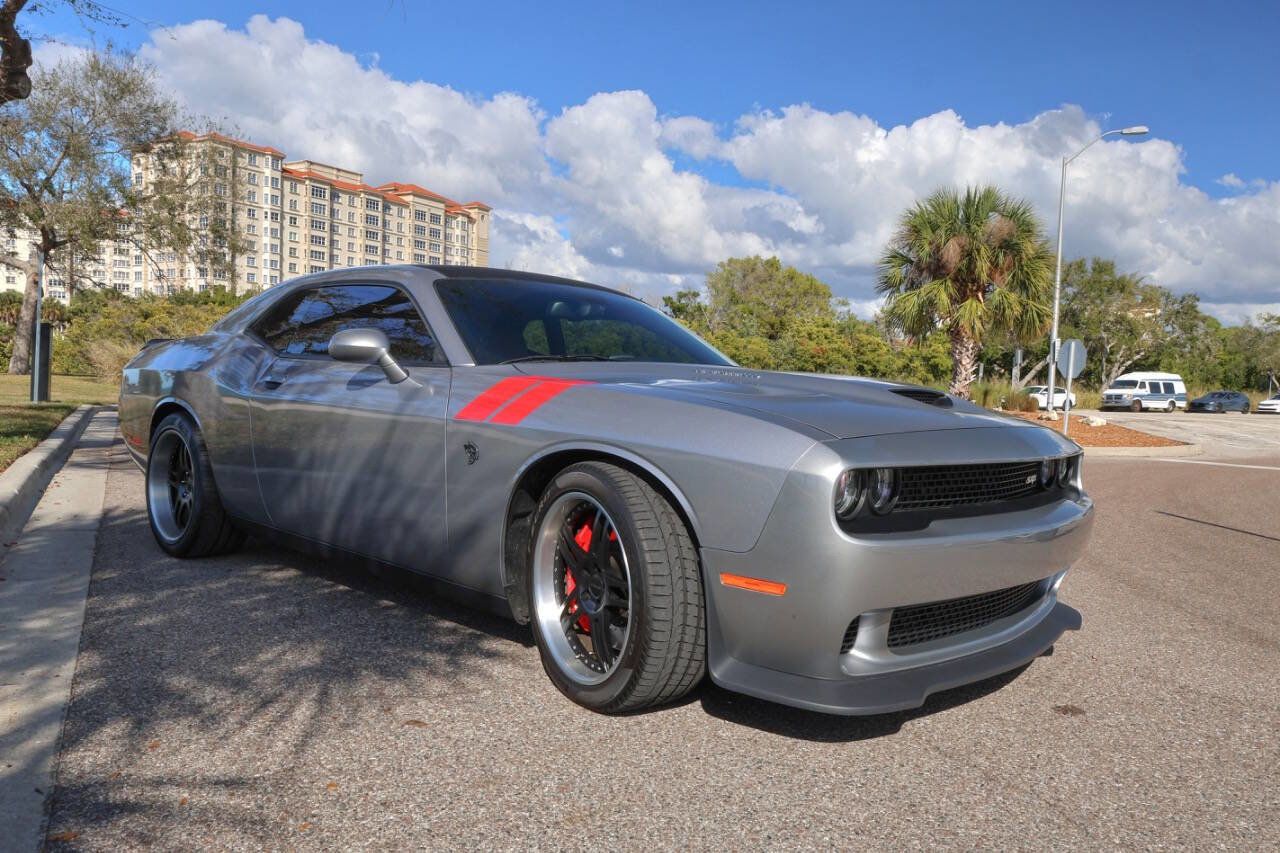 Used 2015 Dodge Challenger SRT Hellcat image 25