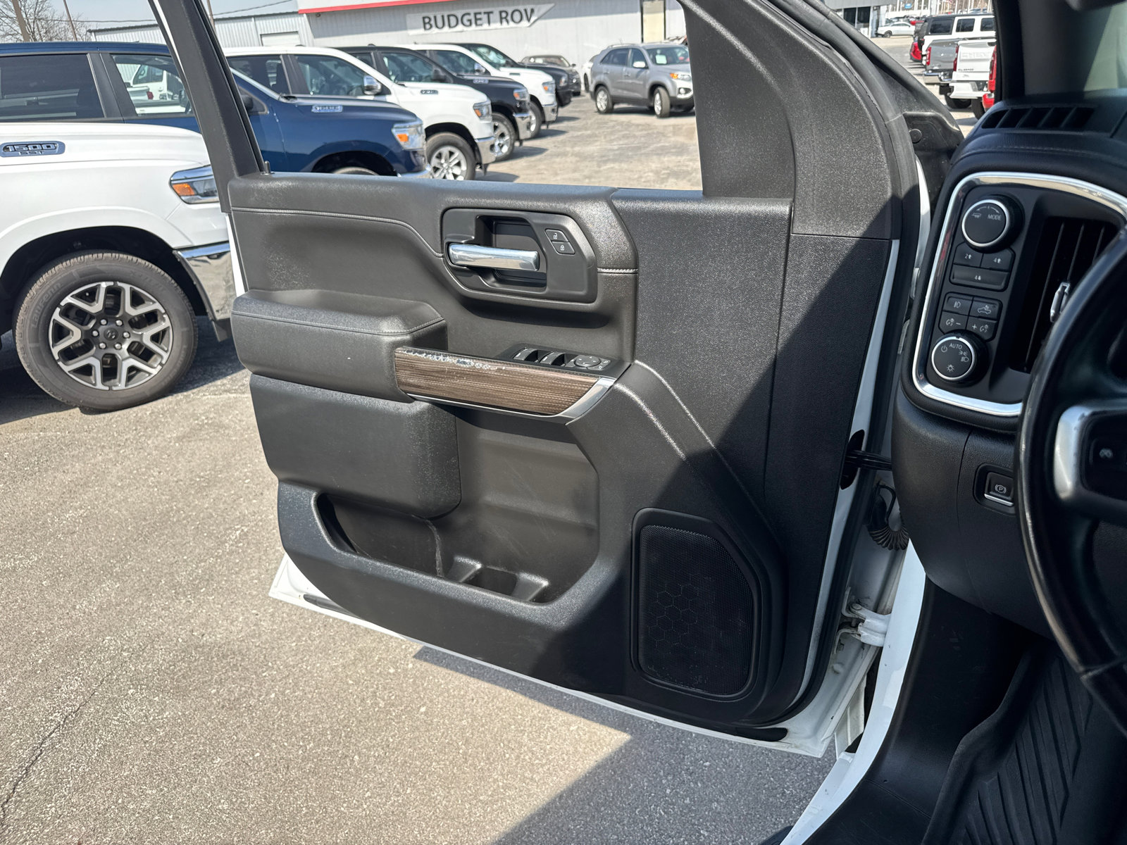 Used 2023 Chevrolet Silverado 2500 LT w/ Convenience Package AWD/4WD image 16