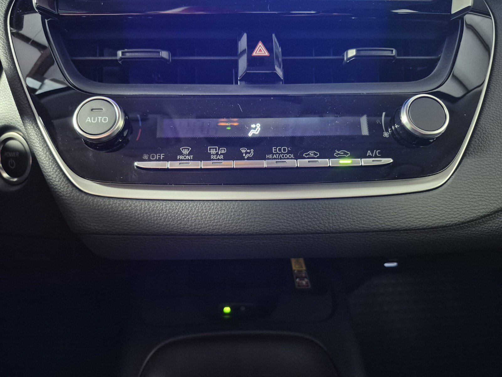 New 2026 Toyota Corolla Hybrid Sedan image 25