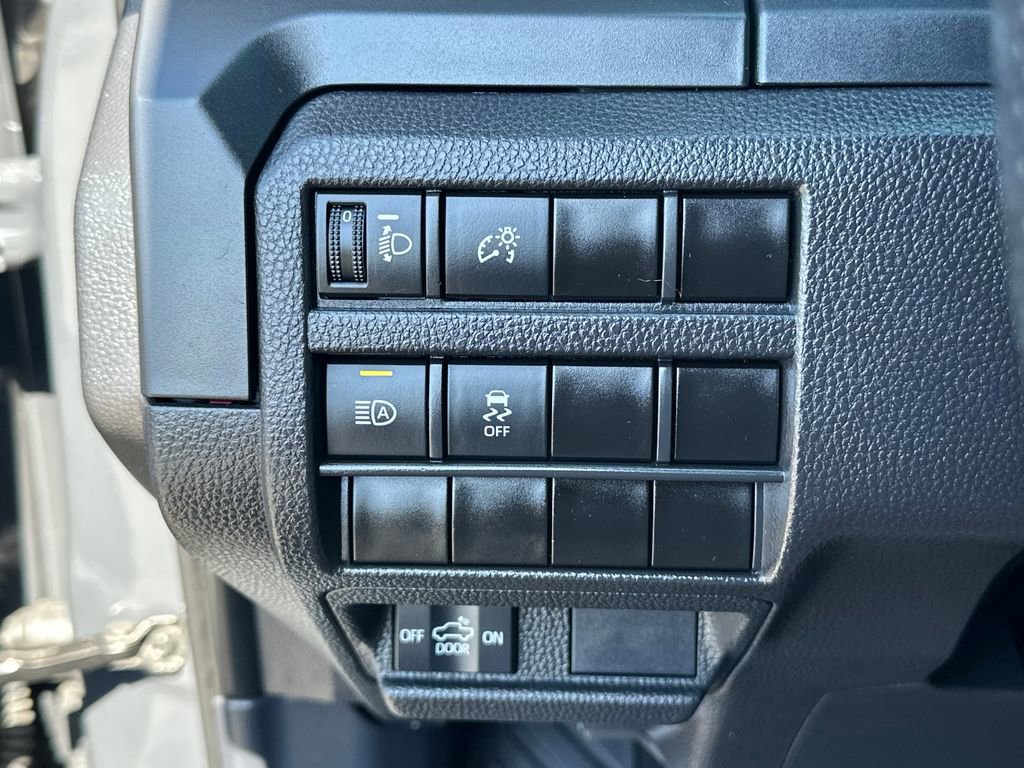 Used 2024 Toyota Tacoma SR image 17