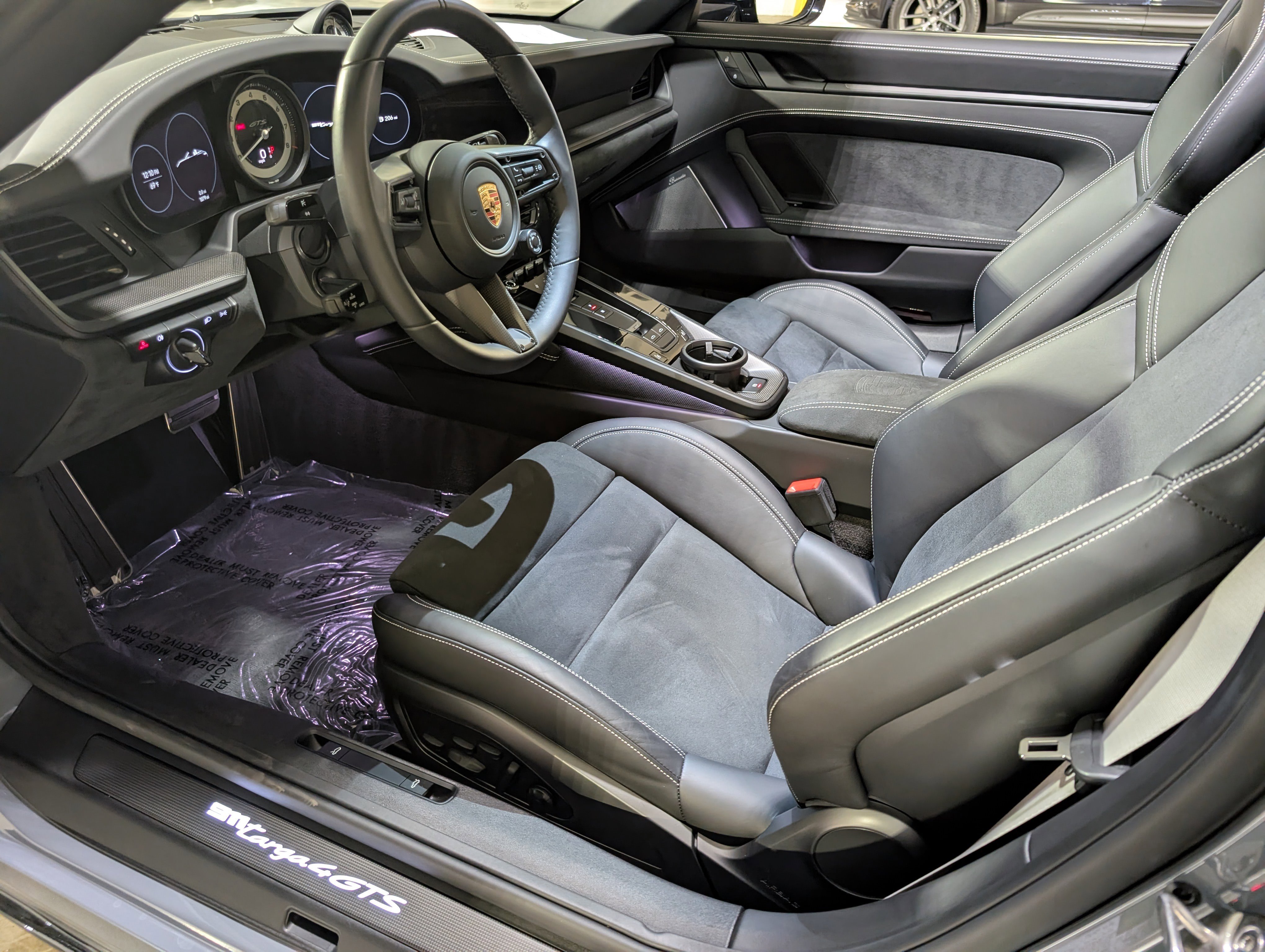 Used 2024 Porsche 911 Targa 4 GTS image 18