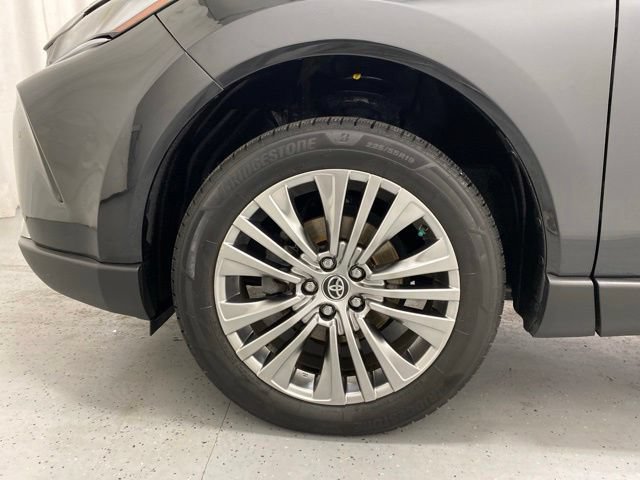 Used 2021 Toyota Venza Limited w/ Advanced Technology Package AWD/4WD image 10