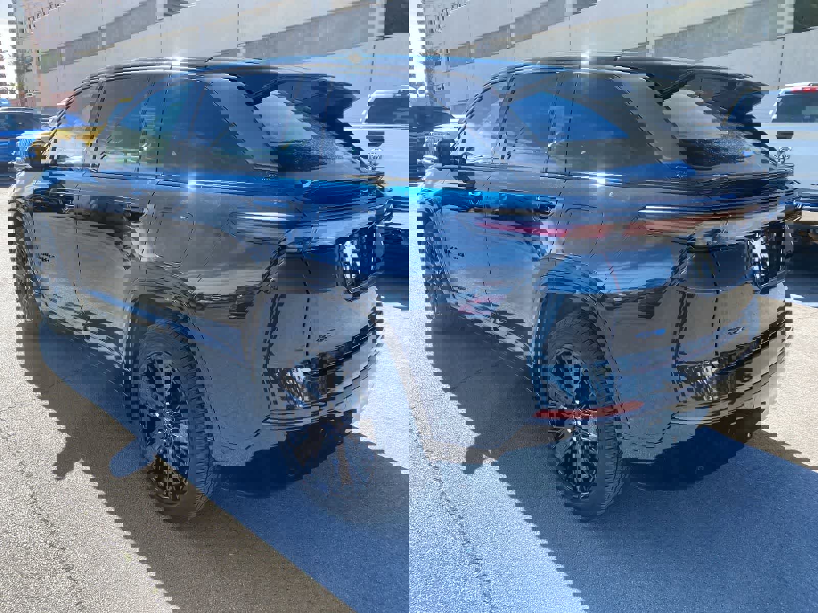 Used 2024 Jeep Wagoneer Launch Edition image 9