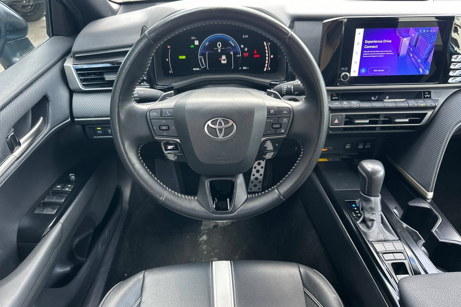 Used 2025 Toyota Camry SE FWD image 16
