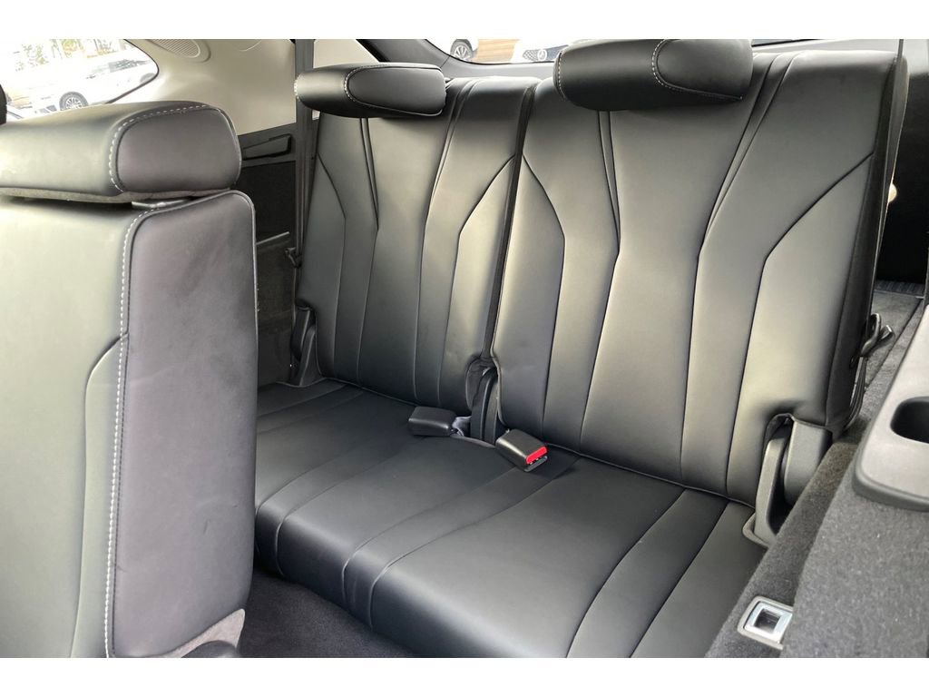Certified 2025 Acura MDX FWD w/ Technology Package image 17