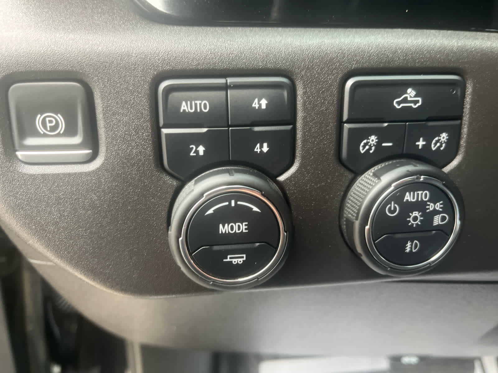 Used 2024 Chevrolet Silverado 1500 LT Trail Boss image 15