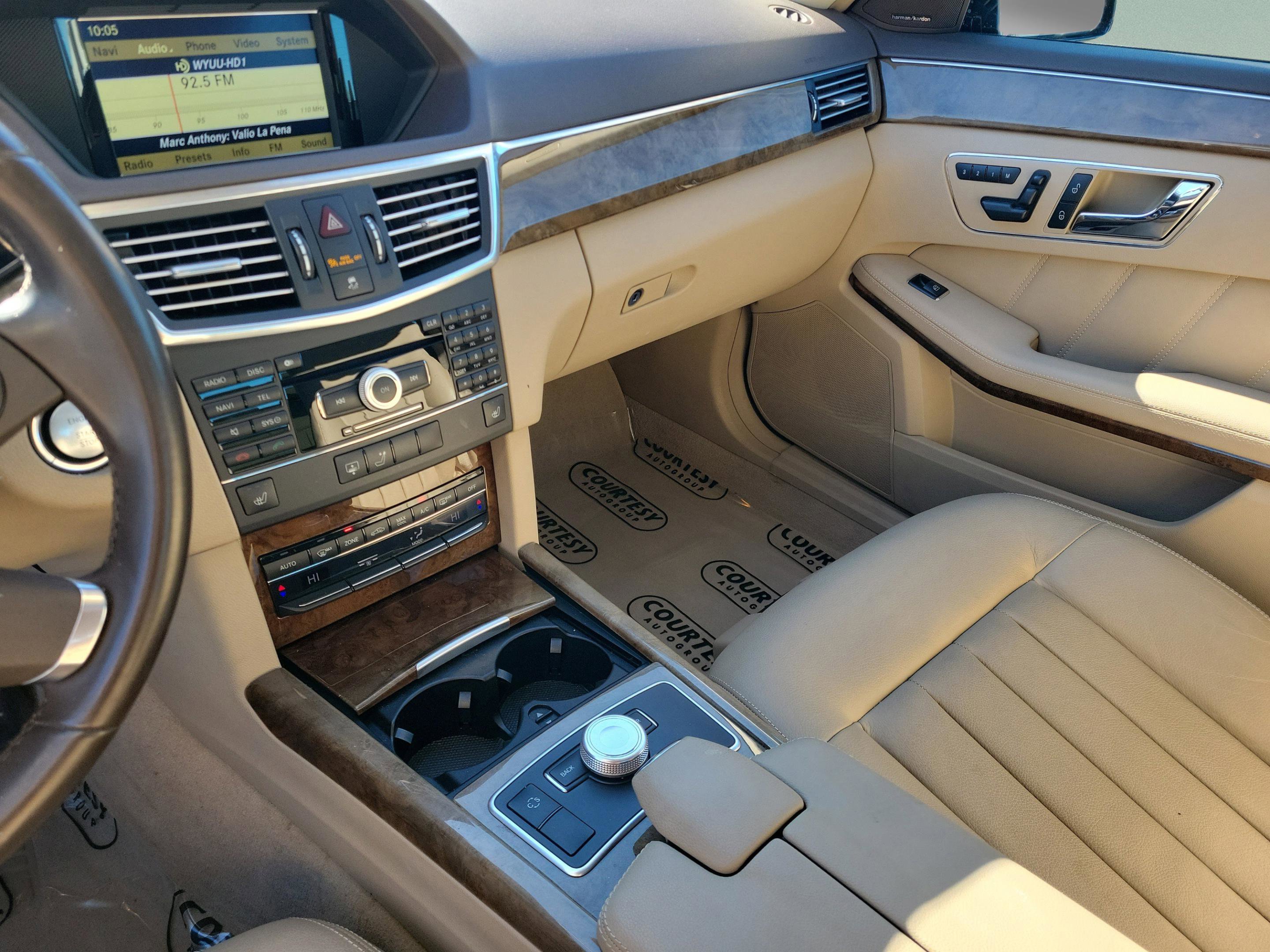 Used 2010 Mercedes-Benz E 350 4MATIC Sedan image 30