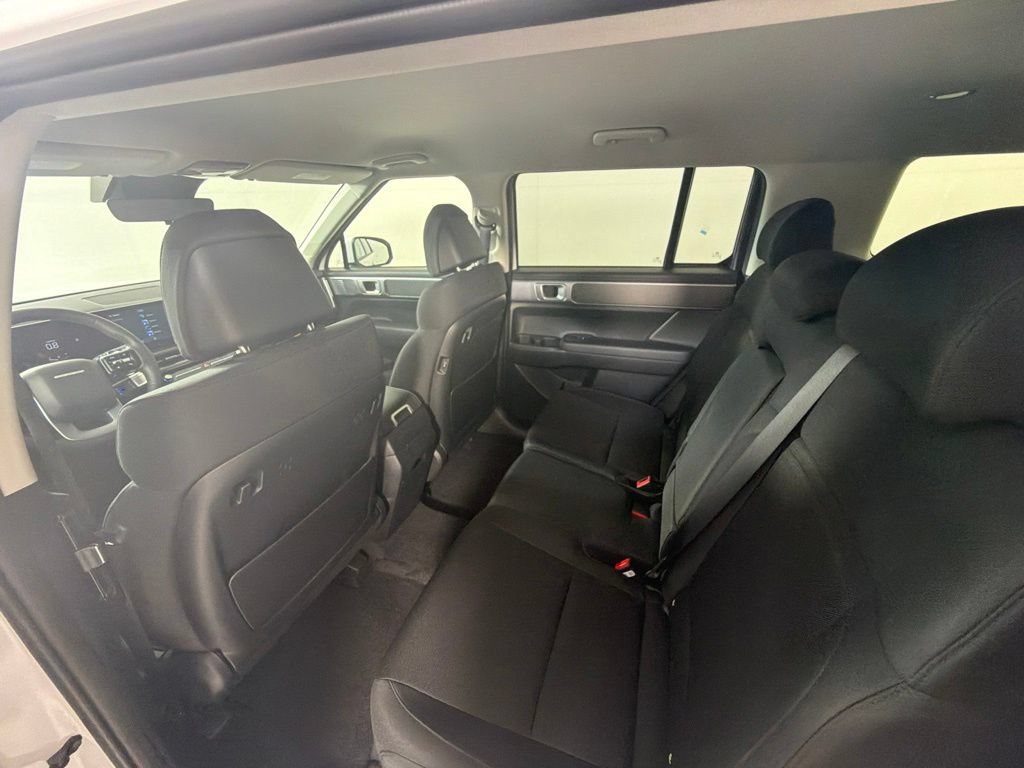 New 2027 Hyundai Santa Fe SE FWD image 20