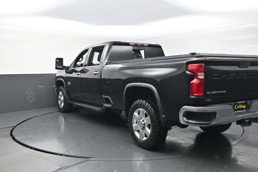 Used 2020 Chevrolet Silverado 3500 LTZ w/ LTZ Texas Edition image 5
