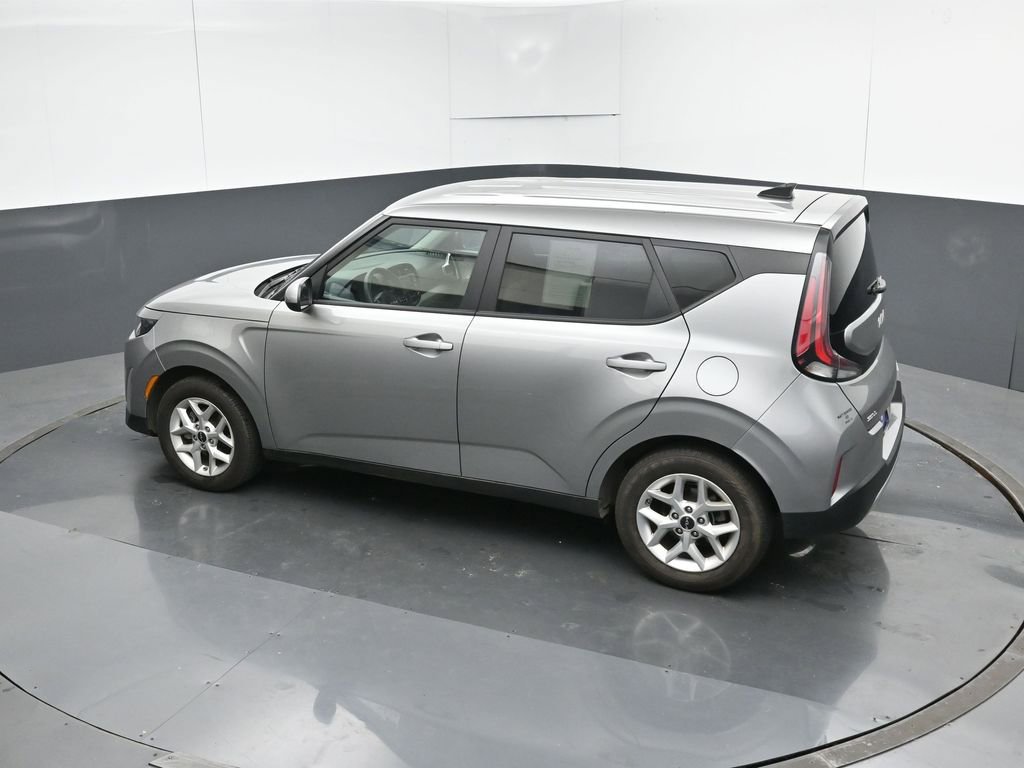 Used 2025 Kia Soul LX w/ LX Technology Package image 49