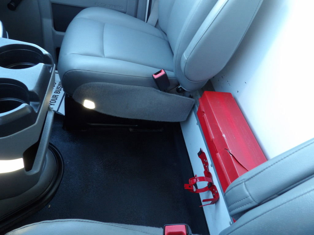 Used 2021 Ford E-350 and Econoline 350 Super Duty RWD image 26