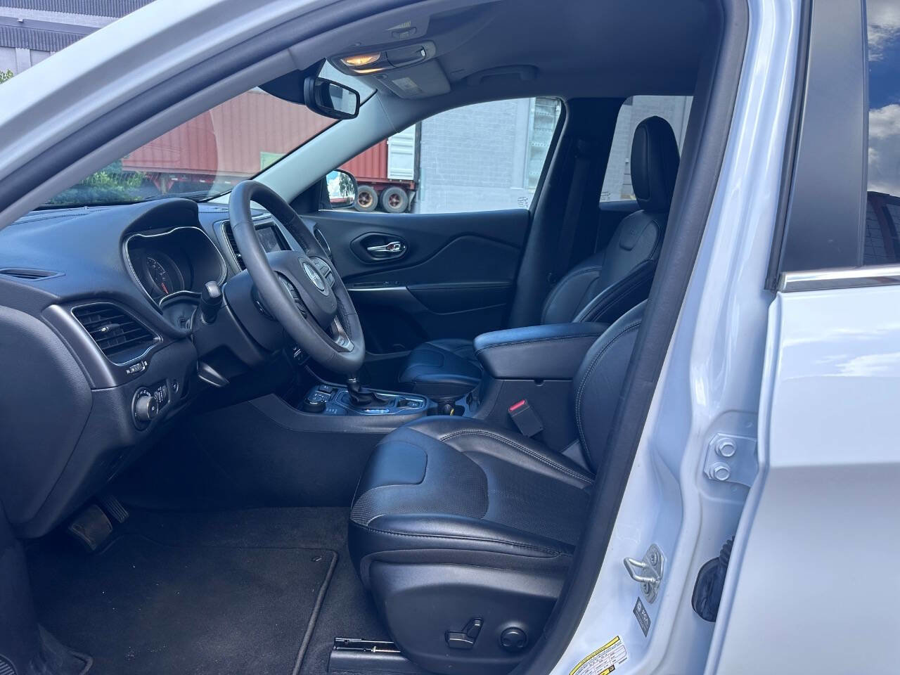 Used 2022 Jeep Cherokee Latitude Lux image 8