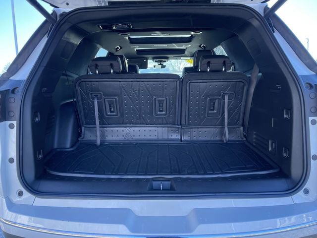 Used 2023 Chevrolet Traverse Premier w/ LPO, Floor Liner Package image 27