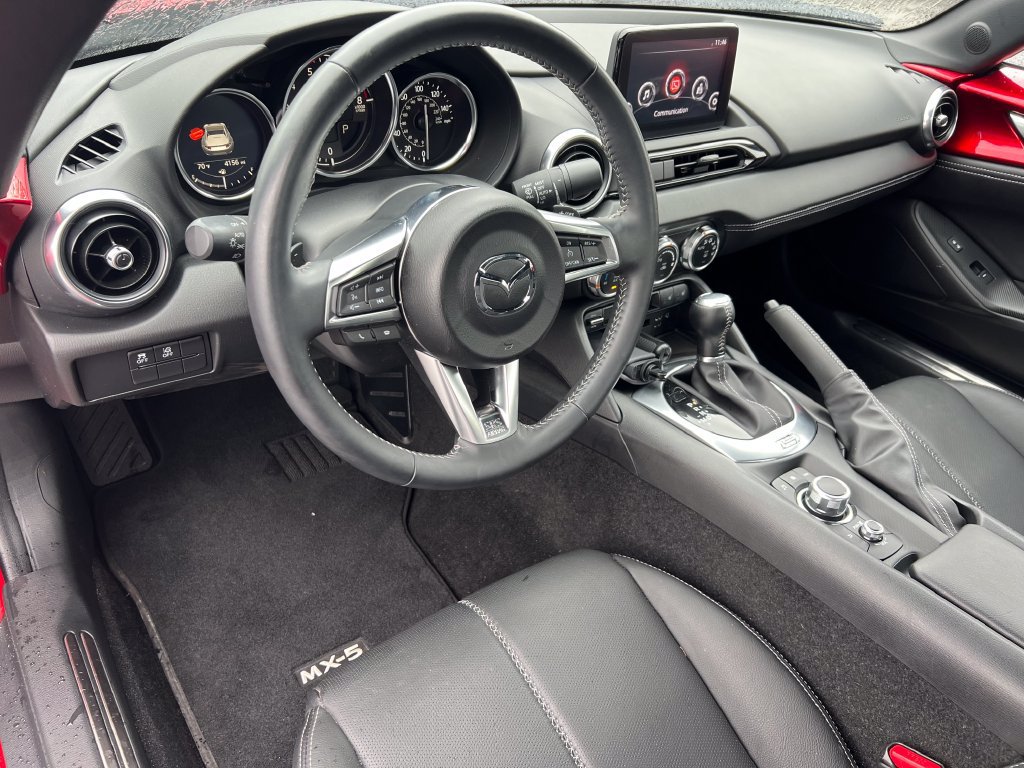 Used 2023 MAZDA MX-5 Miata Grand Touring RWD image 16