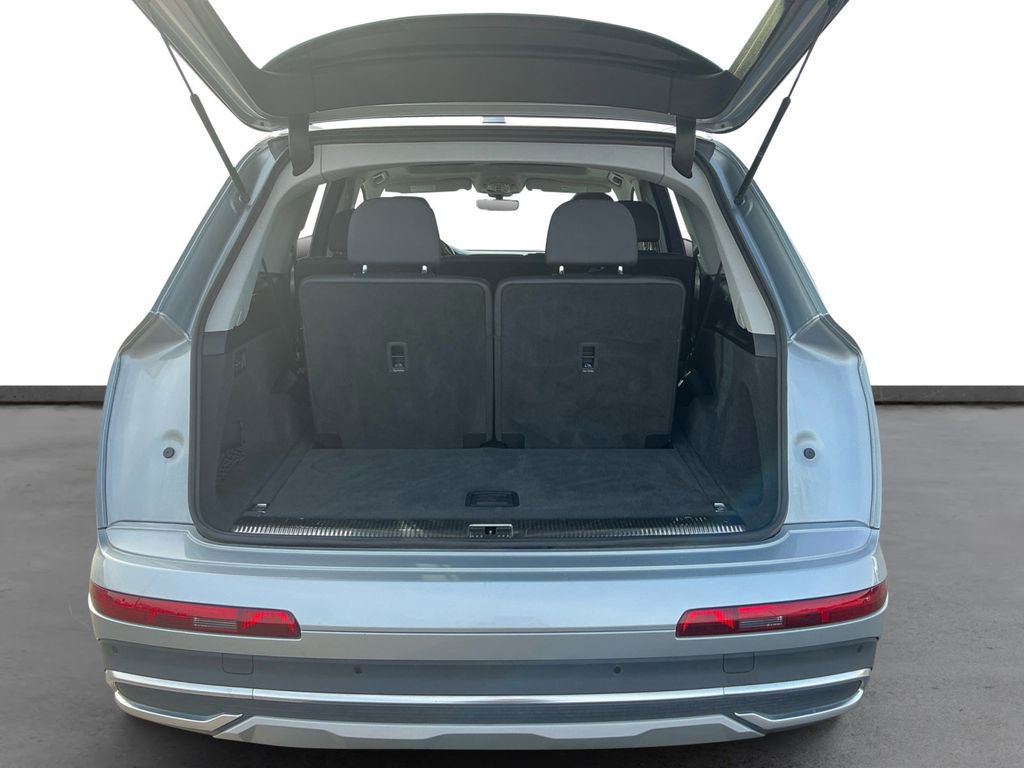 Used 2023 Audi Q7 3.0T Premium Plus AWD/4WD image 24