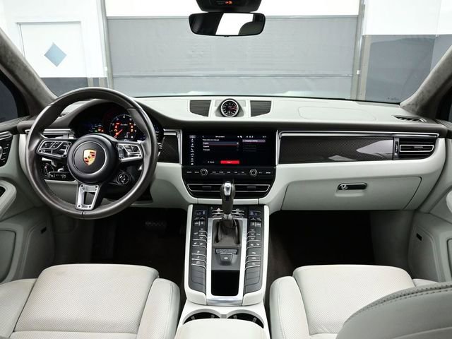 Certified 2021 Porsche Macan Turbo image 19